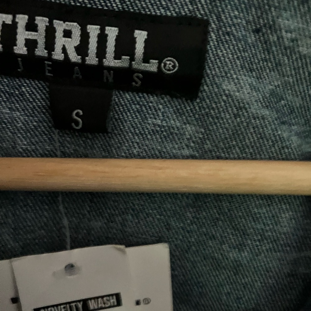 Distressed denim crop jacket - Picture 3 of 3